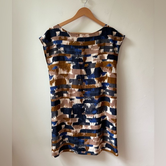 NWT Club Monaco Silk Dress​ - Picture 5 of 10